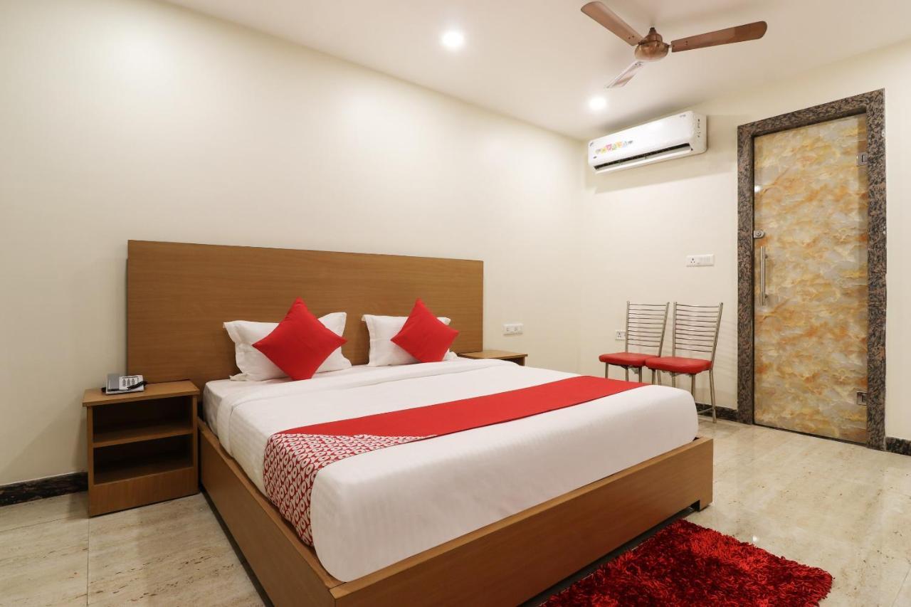 Oyo 61050 S S K Continental Hotel Juhi Bari Exterior photo